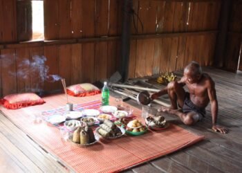 The Kuoy Saen Dek (Iron Offering Ceremony) in Veal Veng Village, Kampong Thom Province